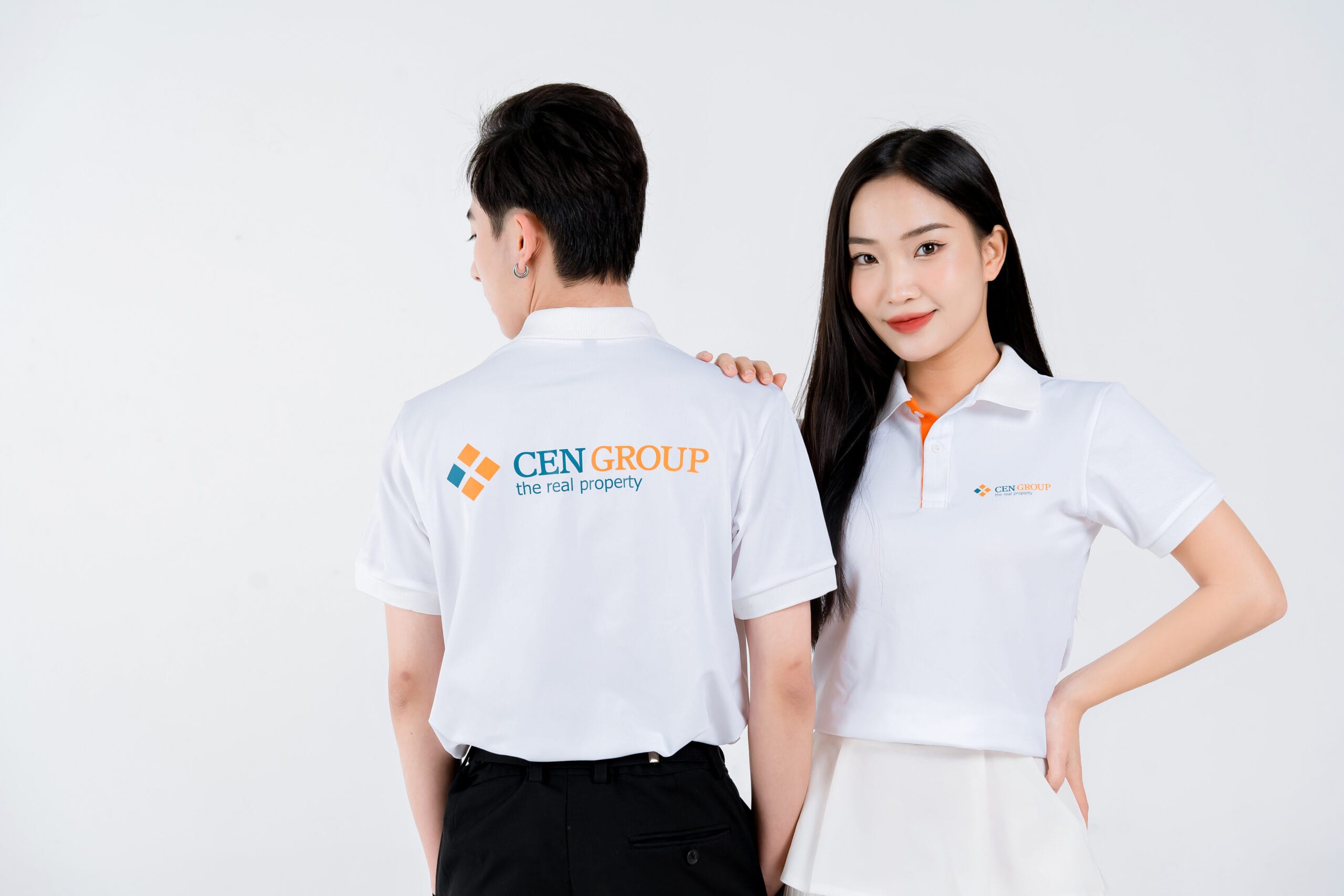 Nhung-bo-dong-phuc-cao-cap-giup-nhan-su-doanh-nghiep-tao-an-tuong-tot-voi-doi-tac-khach-hang