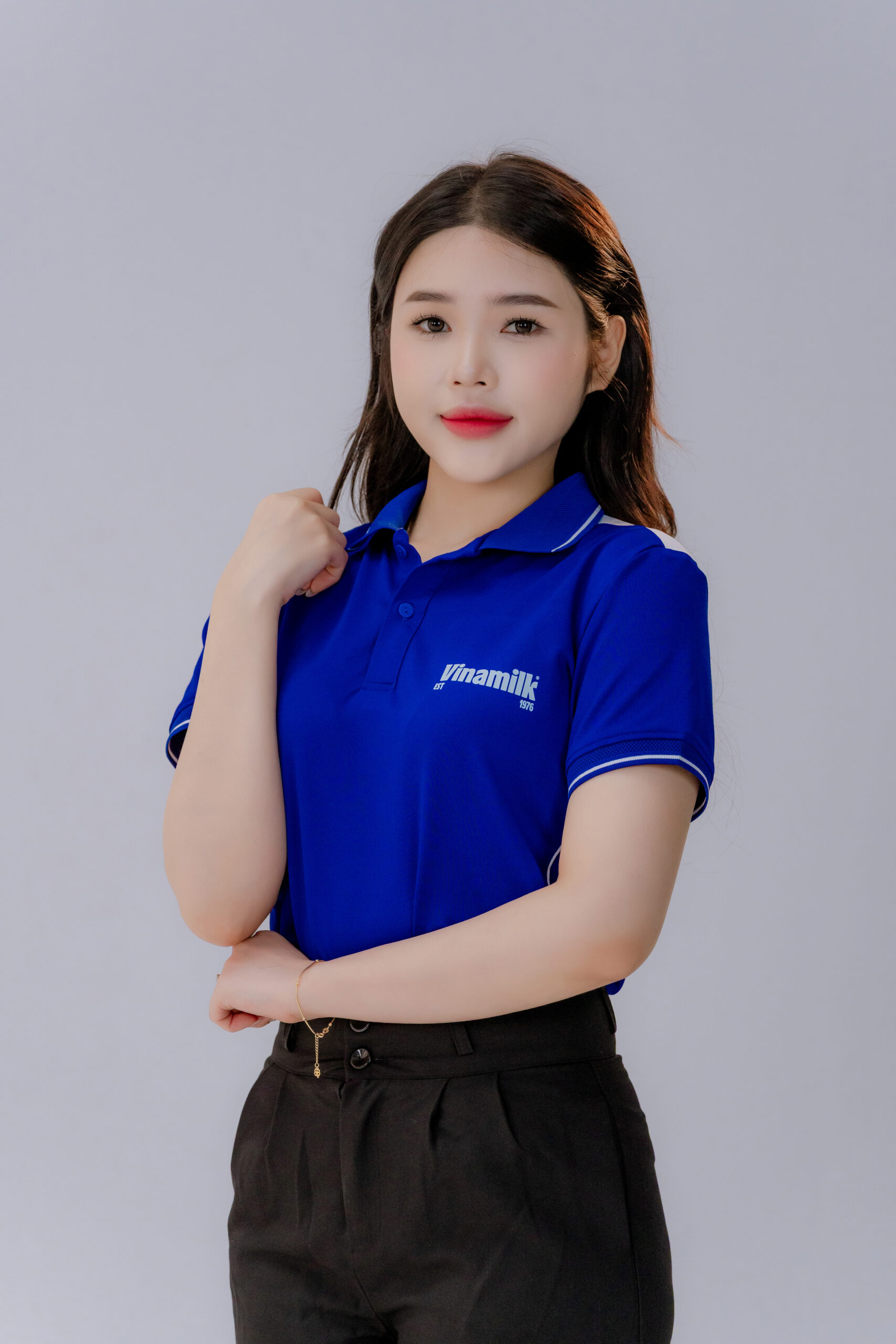 Đồng phục doanh nghiệp mẫu Vinamilk năm 2025